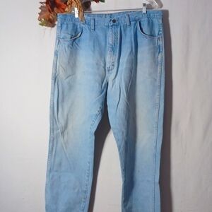 RUSTLER MENS JEANS SIZE 42X30 IN A COTTON DENIM MATERIAL